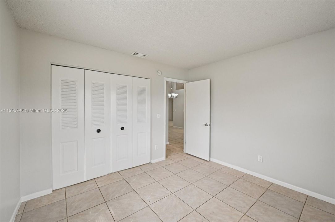 待售: $349,900 (3 贝兹, 2 浴室, 1762 平方英尺)