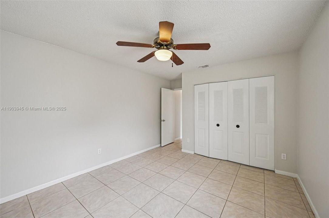 待售: $349,900 (3 贝兹, 2 浴室, 1762 平方英尺)