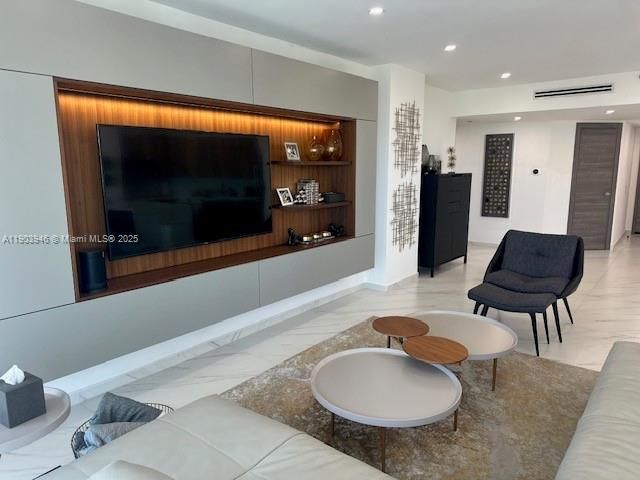 For Sale: $1,450,000 (3 beds, 3 baths, 2360 Square Feet)