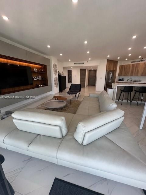 For Sale: $1,450,000 (3 beds, 3 baths, 2360 Square Feet)