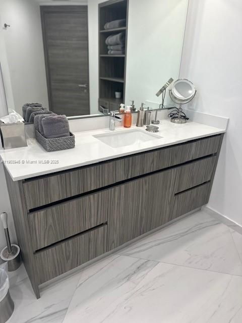 For Sale: $1,450,000 (3 beds, 3 baths, 2360 Square Feet)