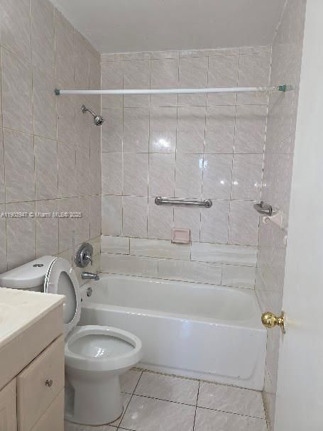 For Rent: $2,100 (2 beds, 2 baths, 852 Square Feet)