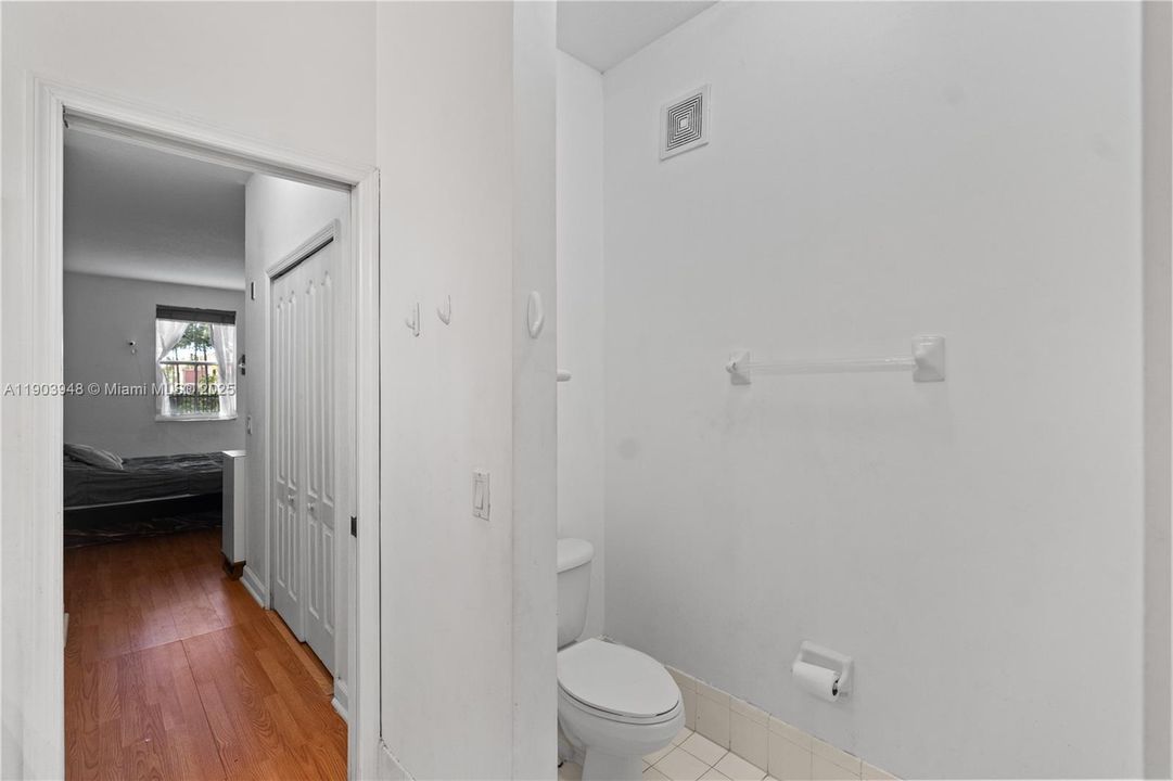 For Sale: $377,000 (3 beds, 2 baths, 1340 Square Feet)