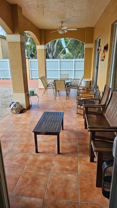 На продажу: $1,100,000 (4 спален, 3 ванн, 3267 Квадратных фут)