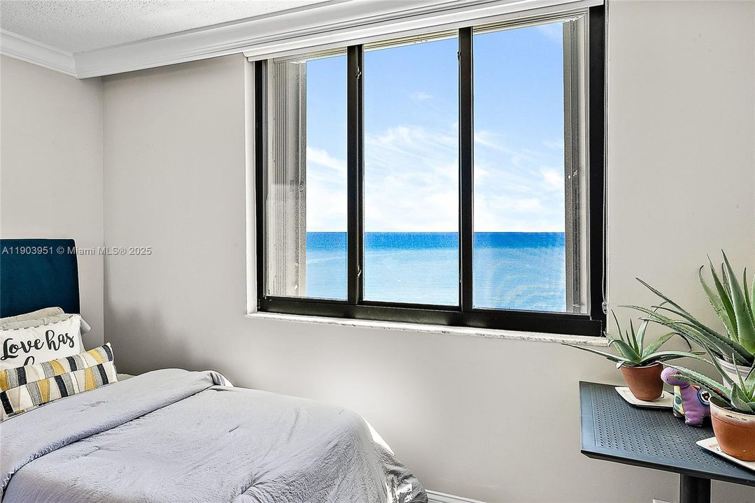 Active With Contract: $650,000 (2 beds, 2 baths, 1170 Square Feet)