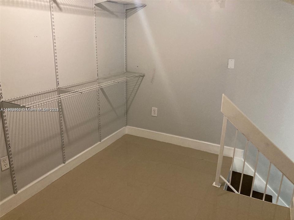 最近租的: $2,000 (1 贝兹, 1 浴室, 624 平方英尺)