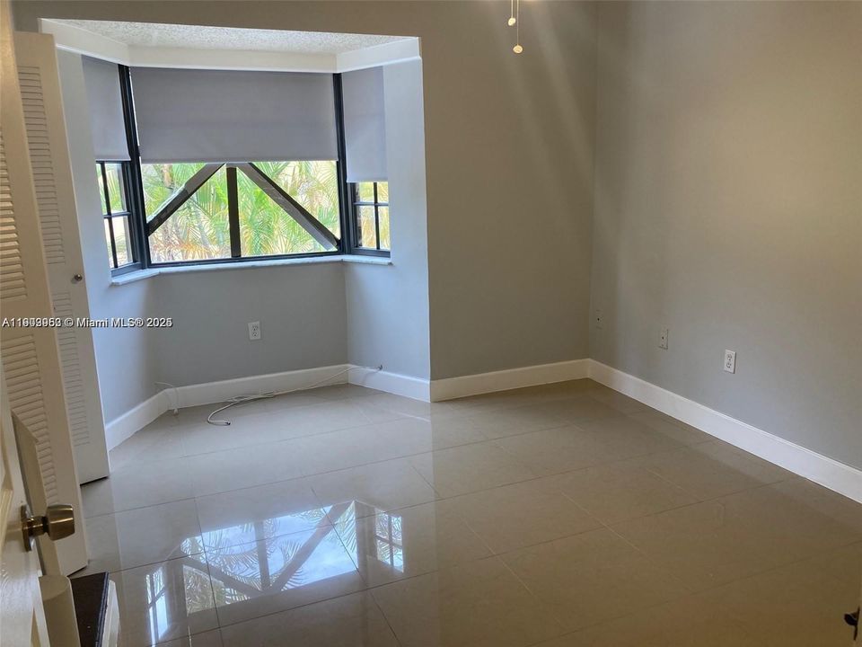 最近租的: $2,000 (1 贝兹, 1 浴室, 624 平方英尺)