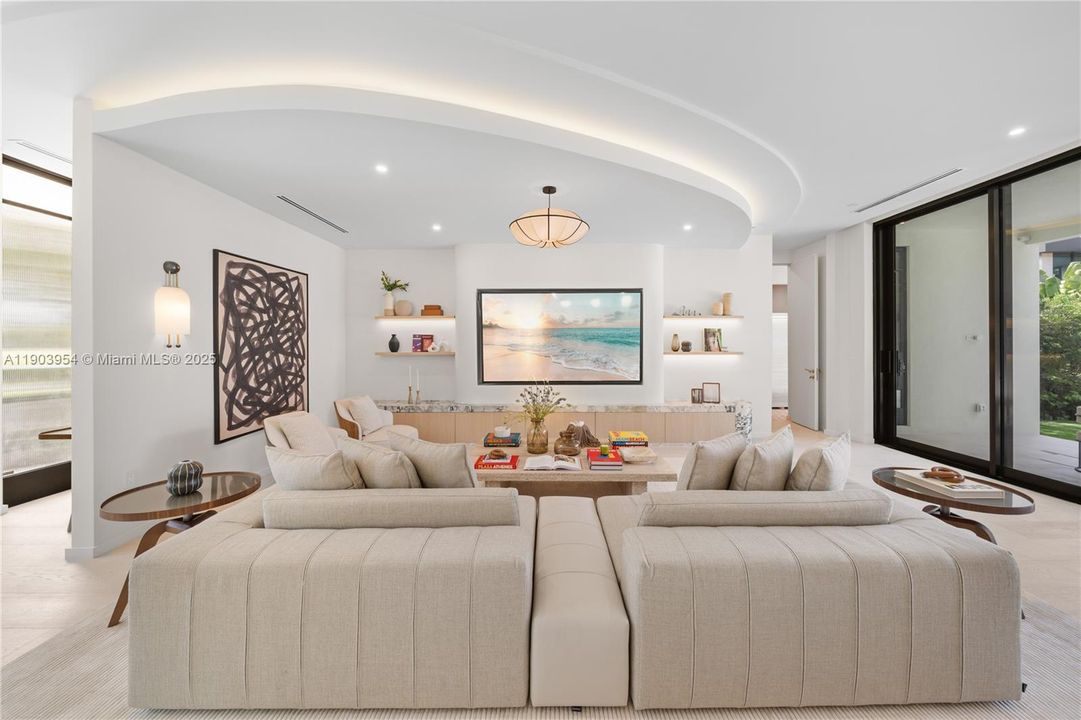 For Sale: $26,500,000 (8 beds, 8 baths, 7428 Square Feet)