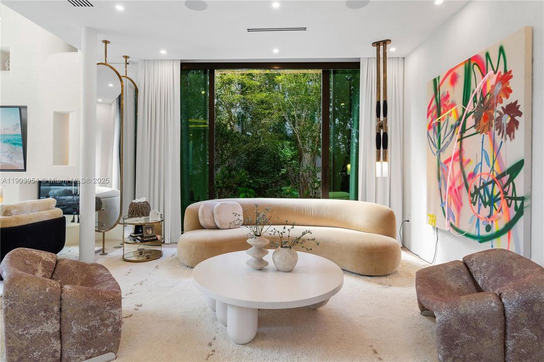 For Sale: $26,500,000 (8 beds, 8 baths, 7428 Square Feet)