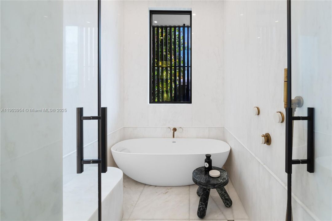 For Sale: $26,500,000 (8 beds, 8 baths, 7428 Square Feet)