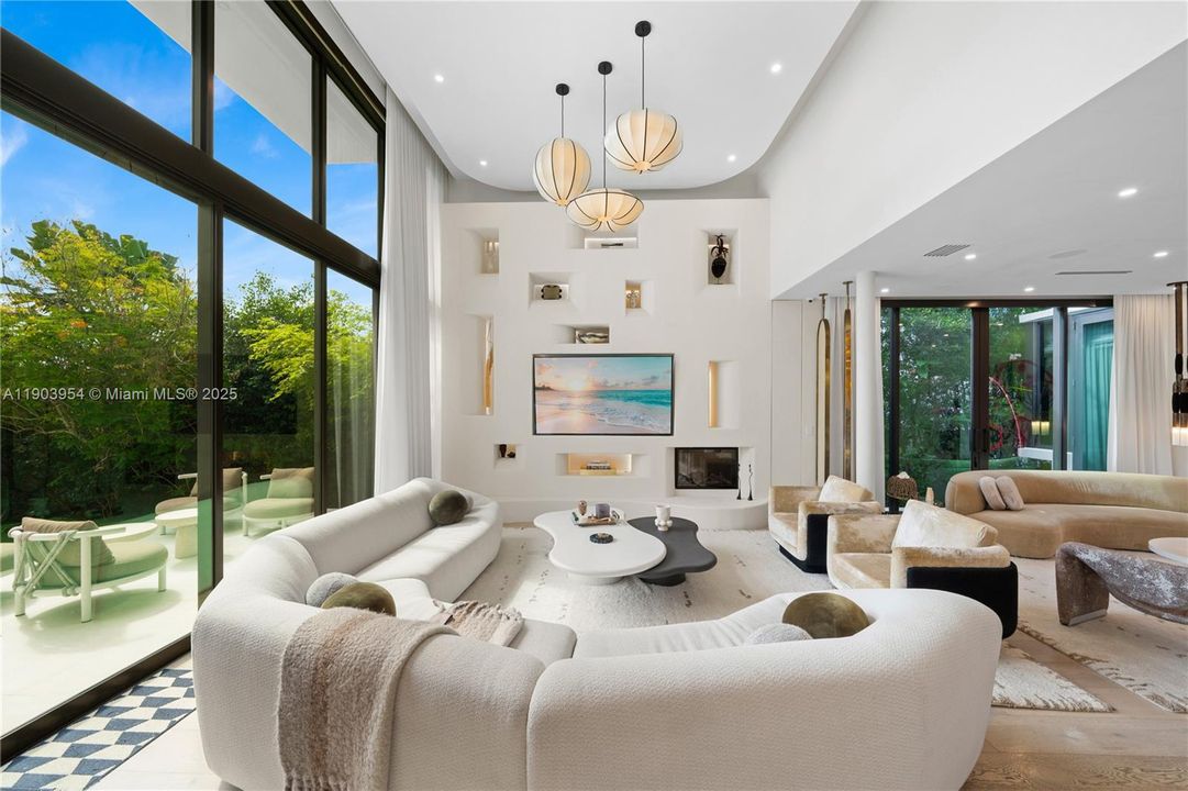 For Sale: $26,500,000 (8 beds, 8 baths, 7428 Square Feet)