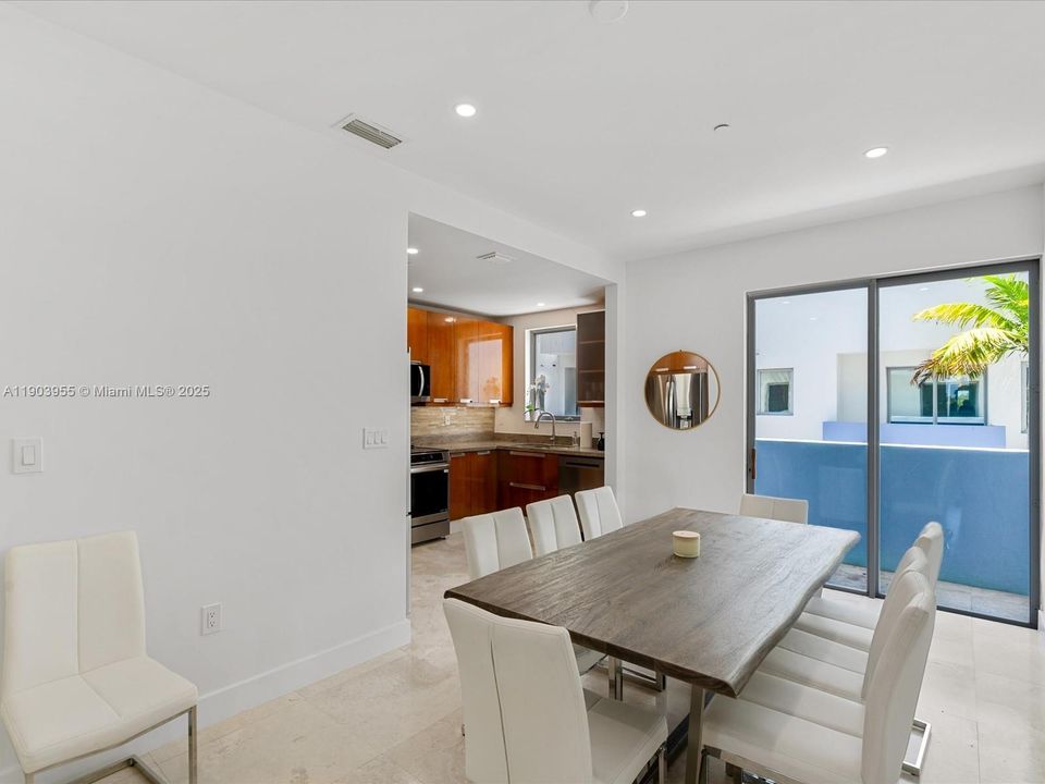 For Rent: $9,925 (4 beds, 4 baths, 2682 Square Feet)