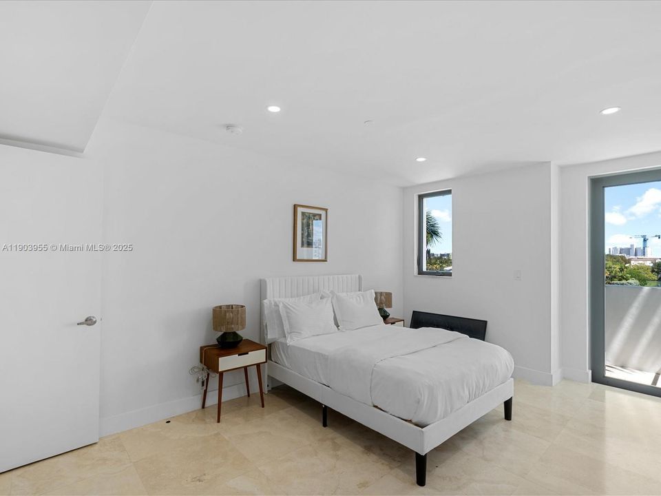 For Rent: $9,925 (4 beds, 4 baths, 2682 Square Feet)