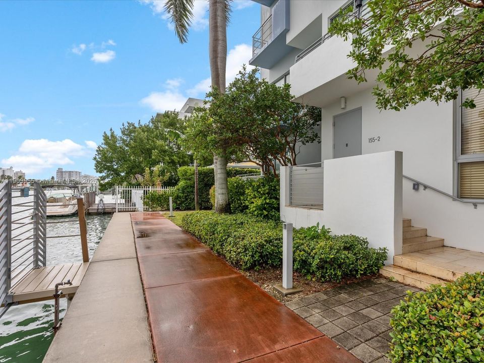 For Rent: $9,925 (4 beds, 4 baths, 2682 Square Feet)