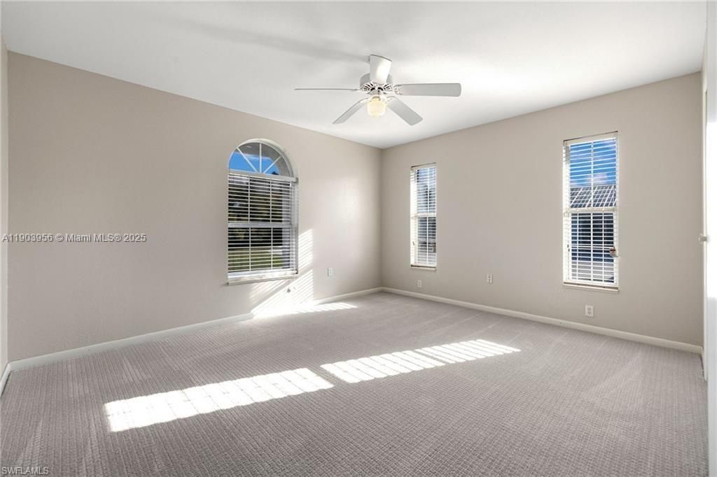 En Venta: $749,900 (3 camas, 3 baños, 0 Pies cuadrados)