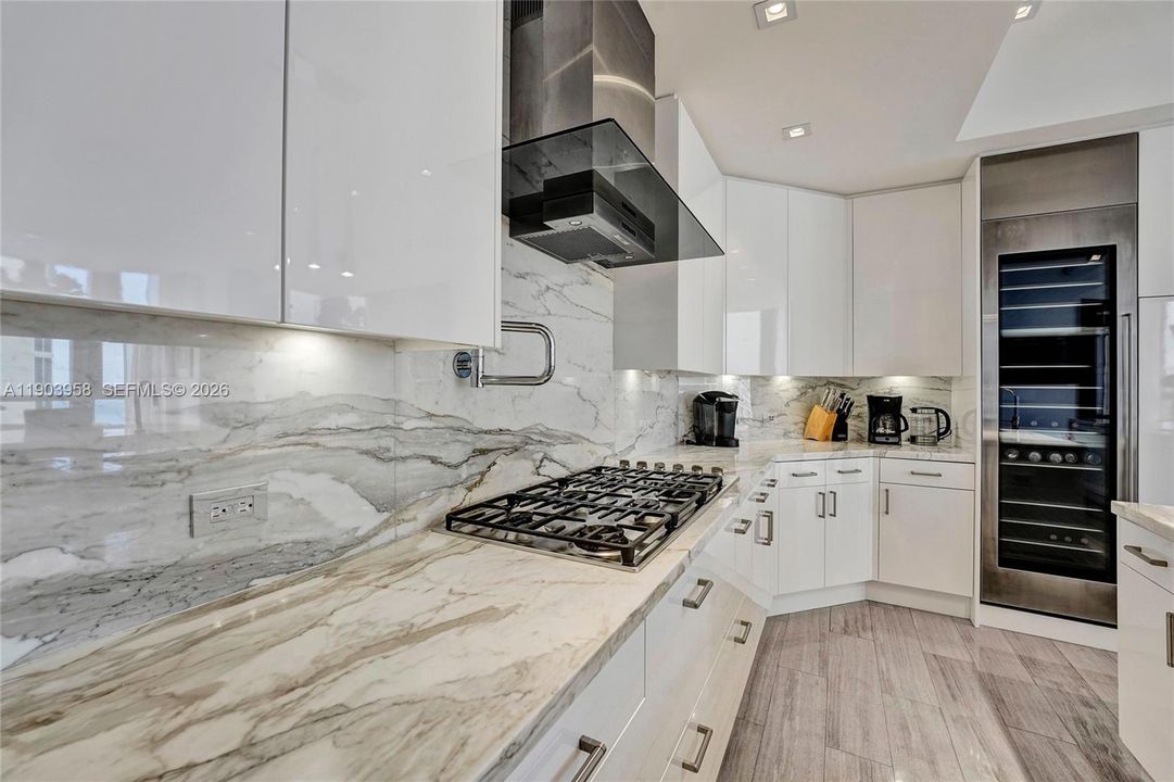 En Renta: $37,900 (4 camas, 6 baños, 4609 Pies cuadrados)