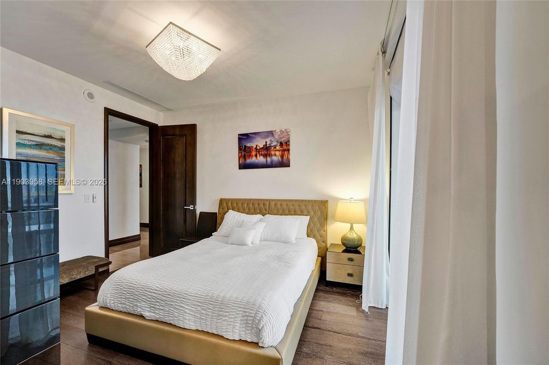 En Renta: $37,900 (4 camas, 6 baños, 4609 Pies cuadrados)