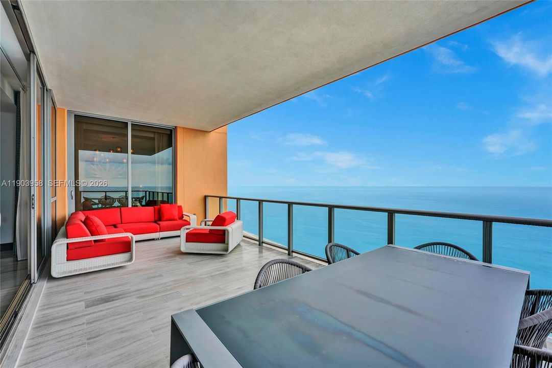 En Renta: $37,900 (4 camas, 6 baños, 4609 Pies cuadrados)