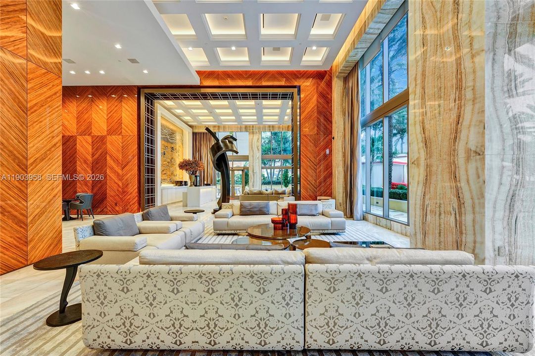 En Renta: $37,900 (4 camas, 6 baños, 4609 Pies cuadrados)