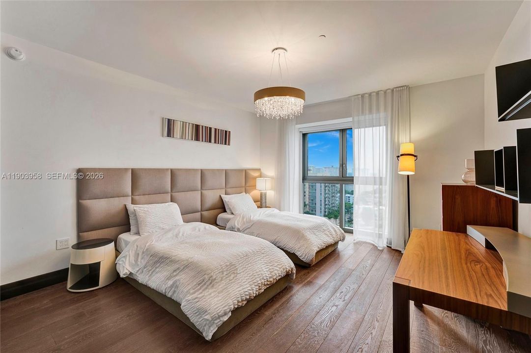 En Renta: $37,900 (4 camas, 6 baños, 4609 Pies cuadrados)
