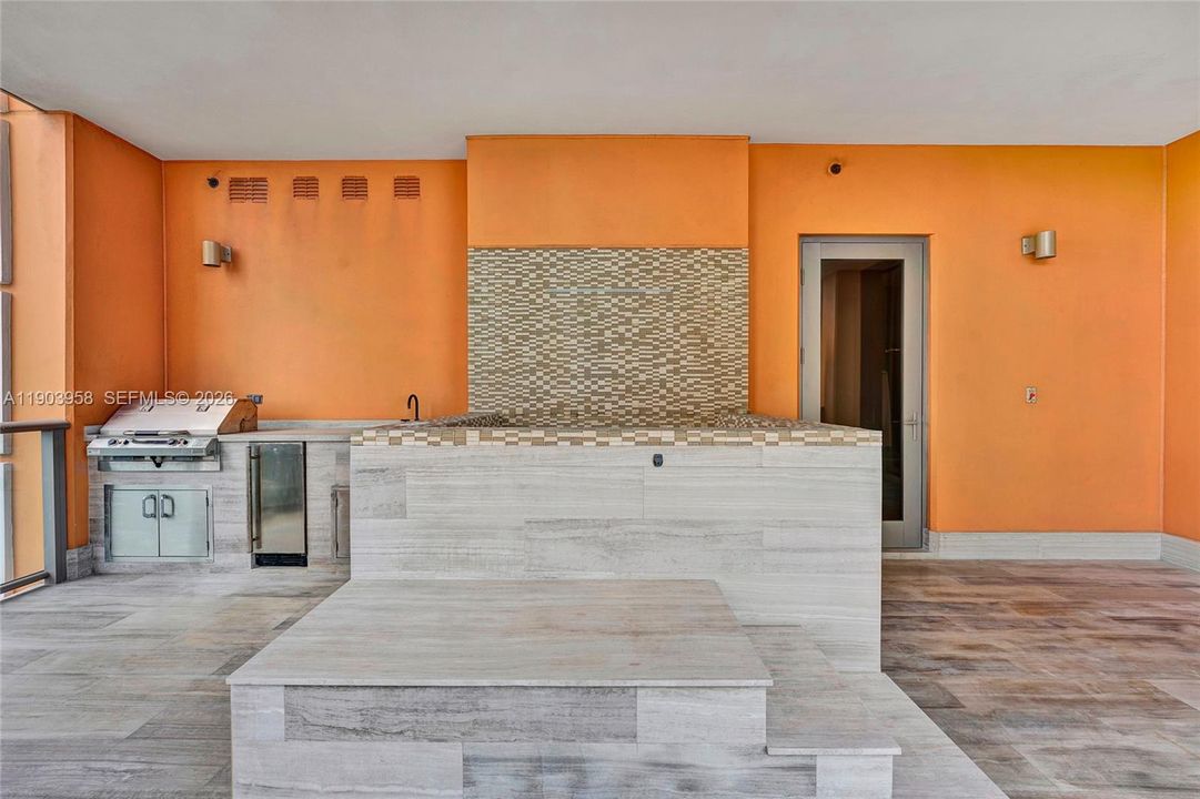 En Renta: $37,900 (4 camas, 6 baños, 4609 Pies cuadrados)