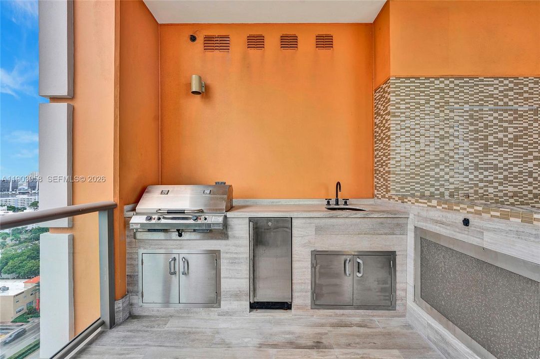 En Renta: $37,900 (4 camas, 6 baños, 4609 Pies cuadrados)