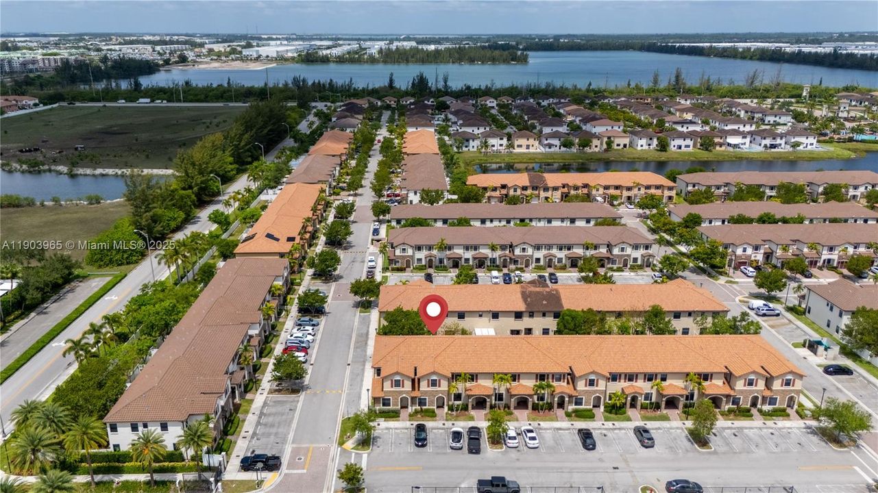 For Sale: $469,000 (3 beds, 2 baths, 1545 Square Feet)