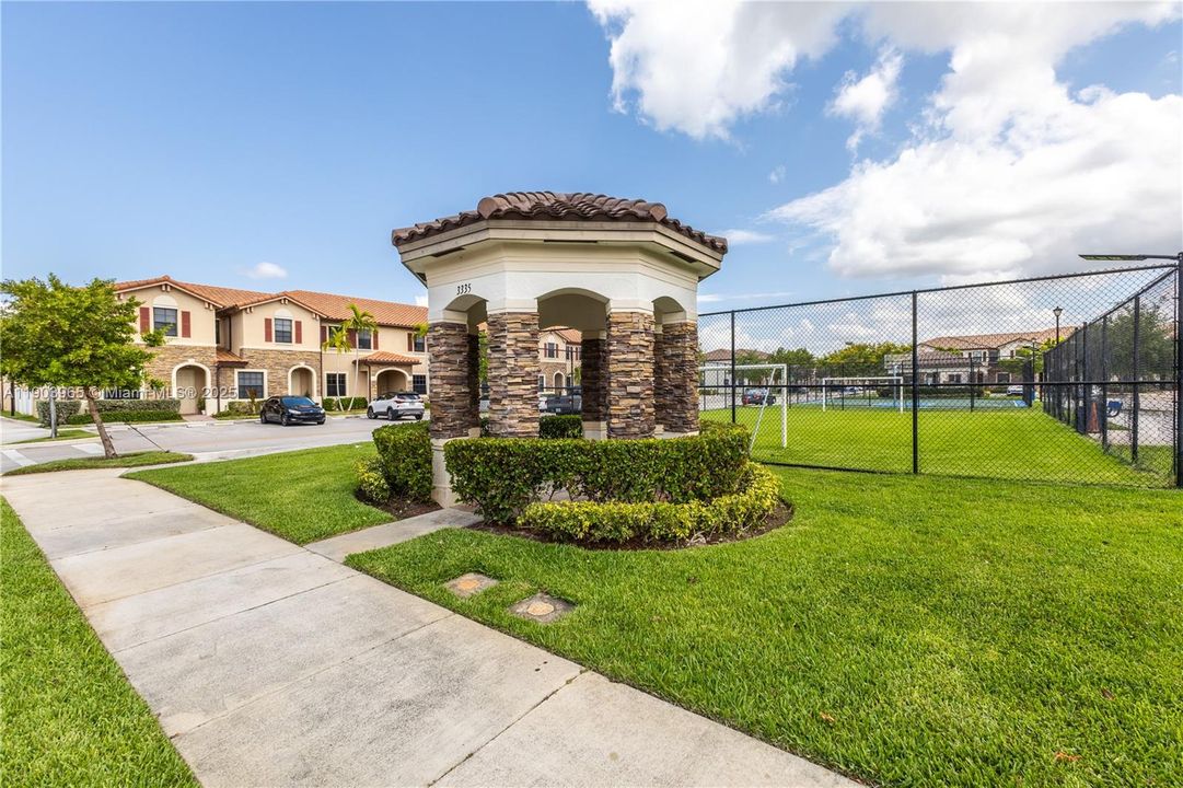 For Sale: $469,000 (3 beds, 2 baths, 1545 Square Feet)