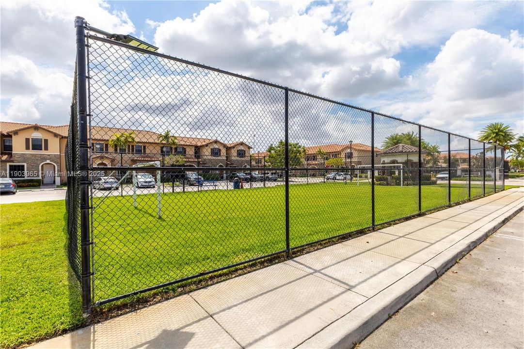 For Sale: $469,000 (3 beds, 2 baths, 1545 Square Feet)