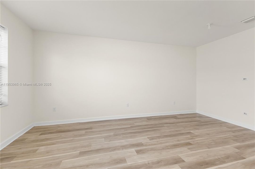 For Sale: $469,000 (3 beds, 2 baths, 1545 Square Feet)