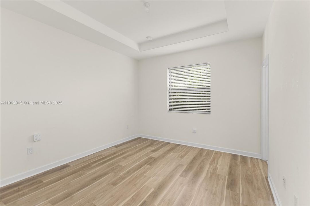 For Sale: $469,000 (3 beds, 2 baths, 1545 Square Feet)