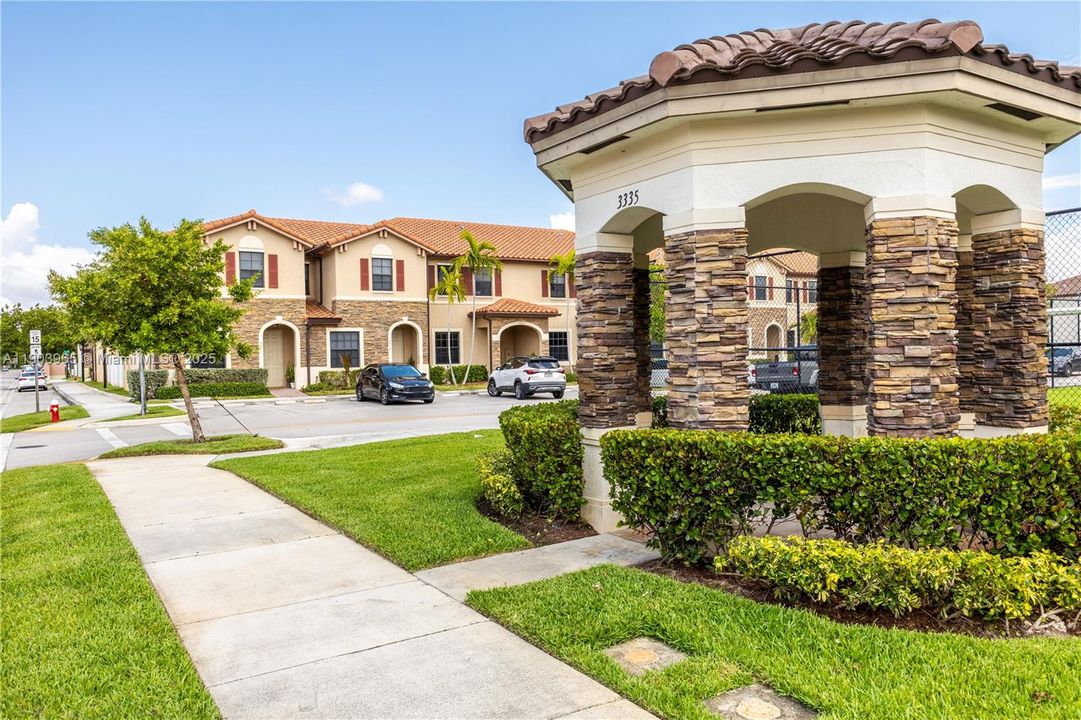 For Sale: $469,000 (3 beds, 2 baths, 1545 Square Feet)