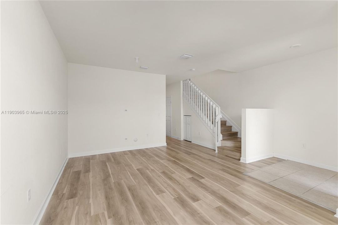 For Sale: $469,000 (3 beds, 2 baths, 1545 Square Feet)