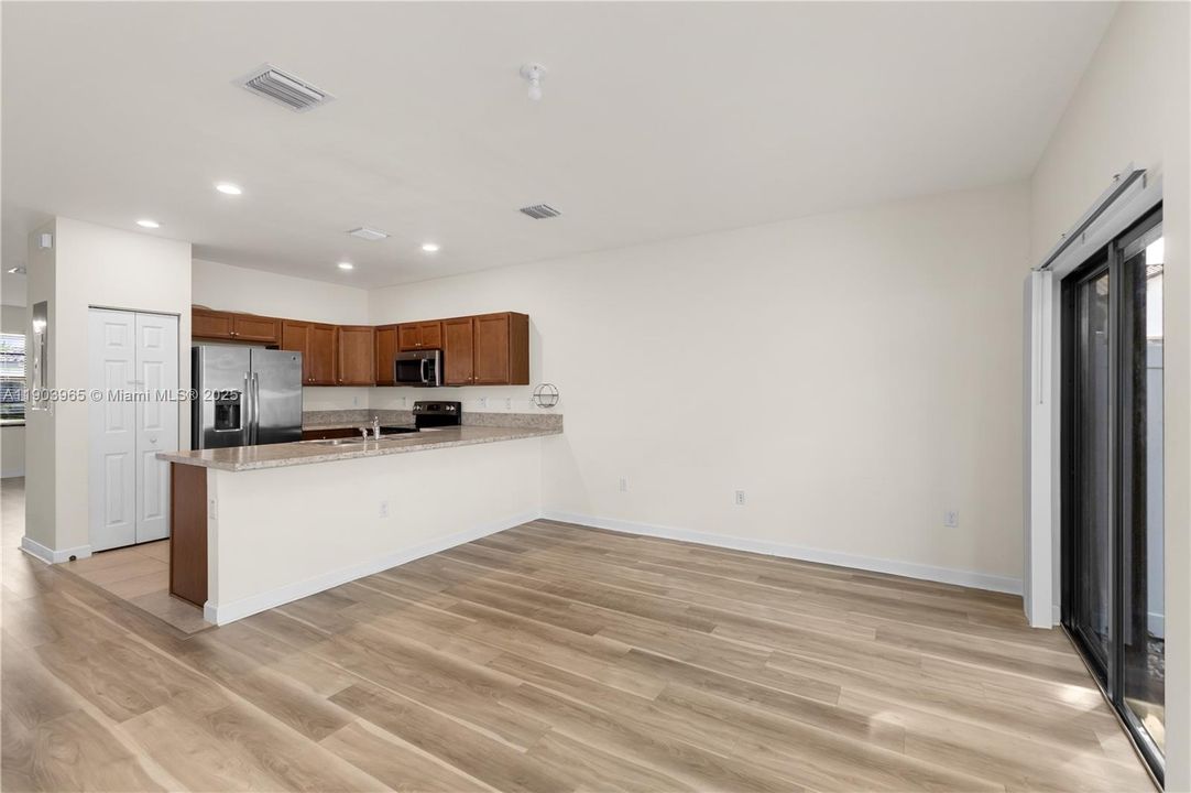 For Sale: $469,000 (3 beds, 2 baths, 1545 Square Feet)
