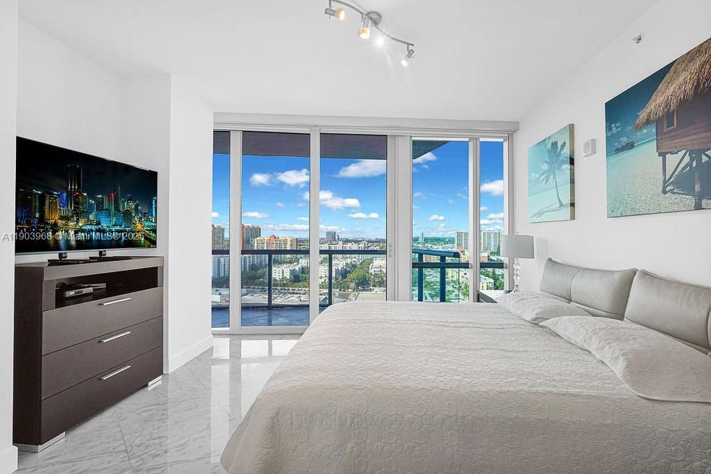 For Sale: $2,690,000 (3 beds, 3 baths, 0 Square Feet)