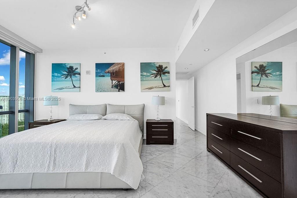 For Sale: $2,690,000 (3 beds, 3 baths, 0 Square Feet)