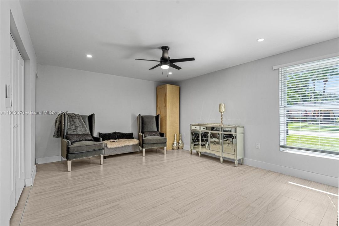 待售: $859,000 (3 贝兹, 3 浴室, 0 平方英尺)