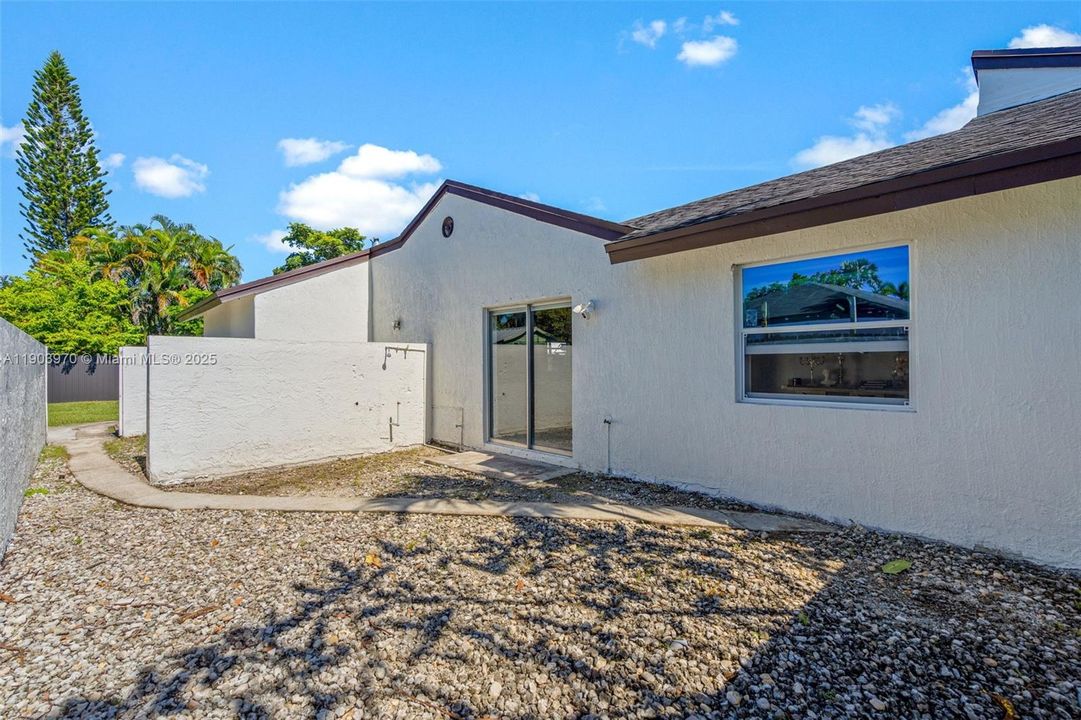 待售: $859,000 (3 贝兹, 3 浴室, 0 平方英尺)