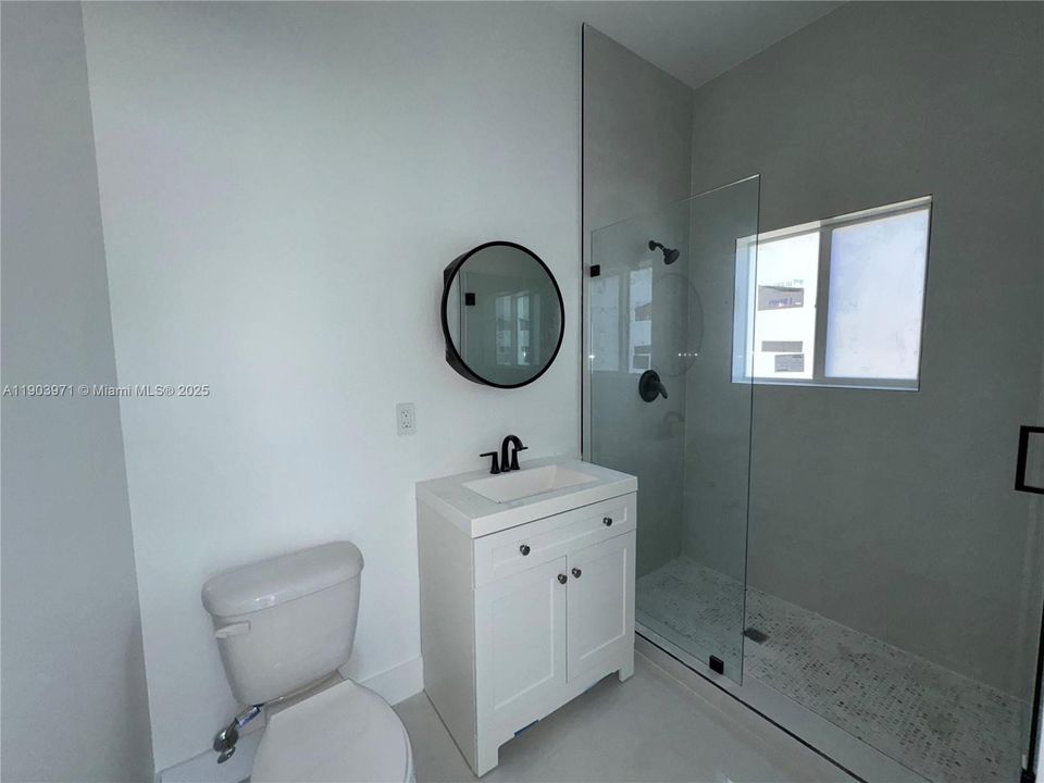 For Rent: $3,250 (3 beds, 2 baths, 1200 Square Feet)