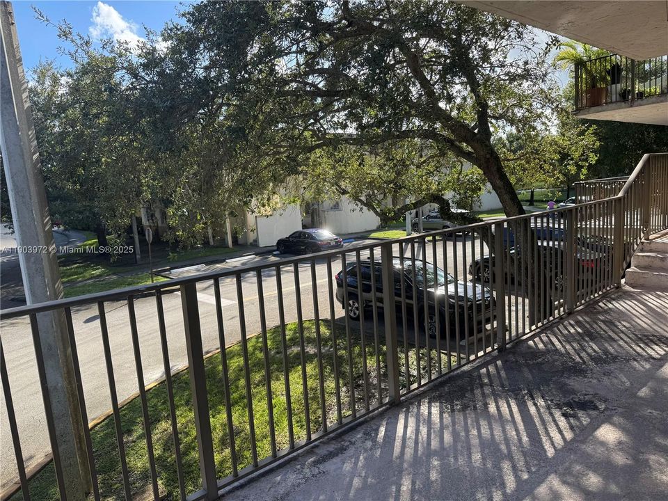 Recently Rented: $2,100 (2 beds, 2 baths, 1100 Square Feet)