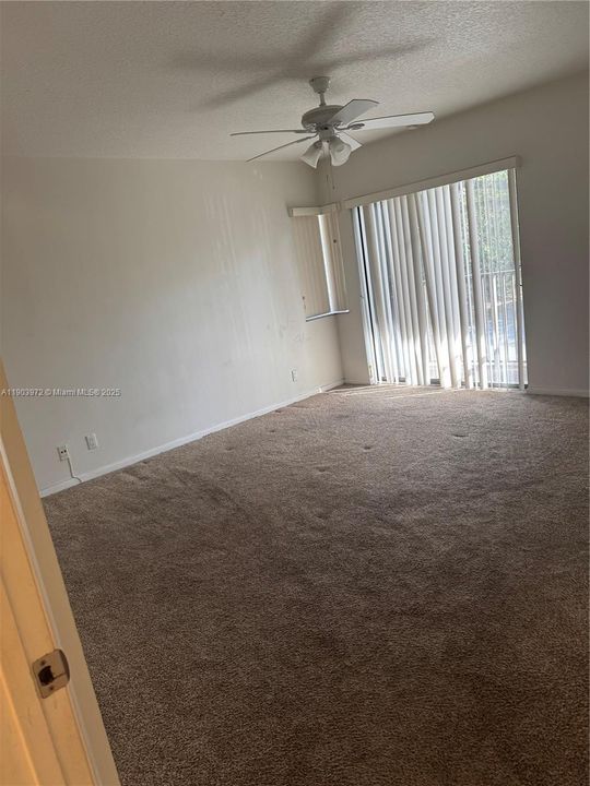 Recently Rented: $2,100 (2 beds, 2 baths, 1100 Square Feet)