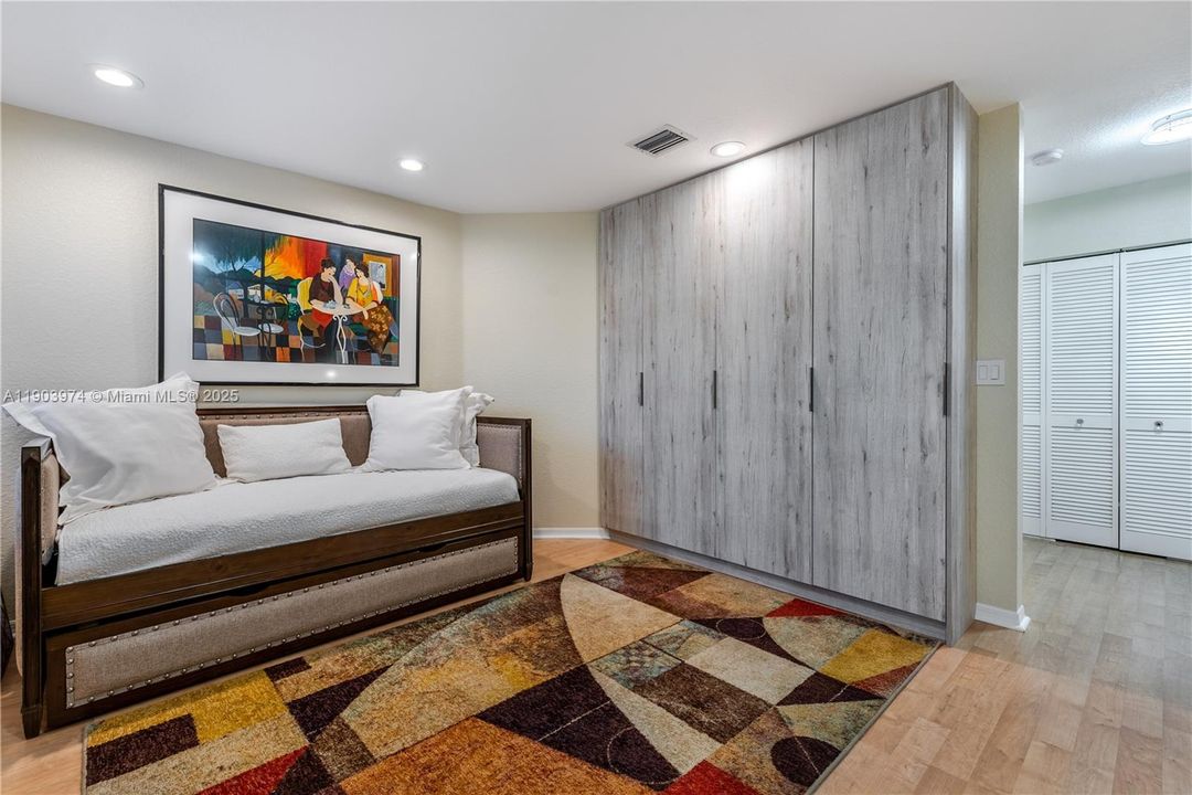 В аренду: $3,850 (2 спален, 2 ванн, 1748 Квадратных фут)