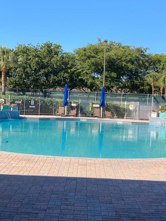 В аренду: $3,850 (2 спален, 2 ванн, 1748 Квадратных фут)