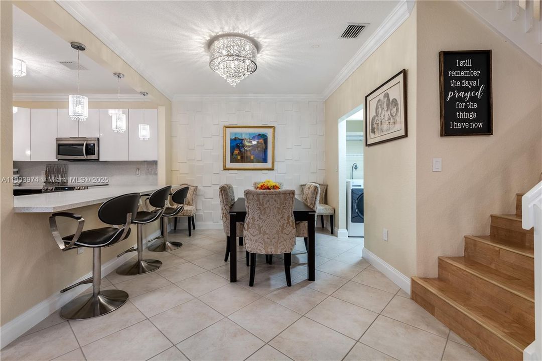 В аренду: $3,850 (2 спален, 2 ванн, 1748 Квадратных фут)