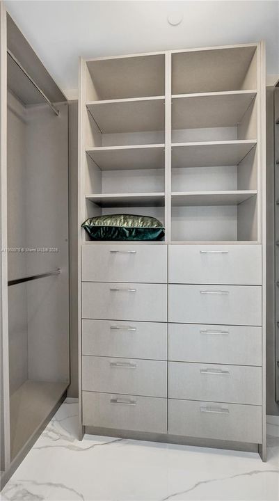 For Sale: $5,190,000 (3 beds, 4 baths, 0 Square Feet)