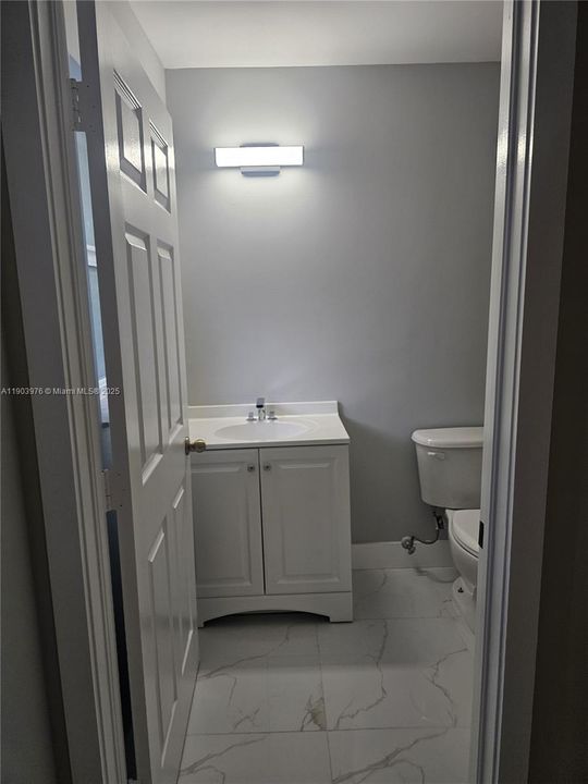 For Sale: $539,900 (3 beds, 2 baths, 1221 Square Feet)