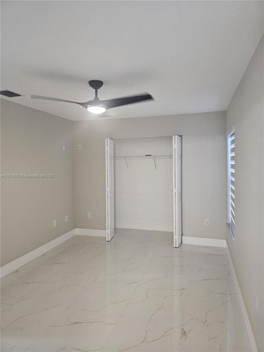 For Sale: $539,900 (3 beds, 2 baths, 1221 Square Feet)