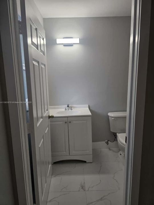 For Sale: $539,900 (3 beds, 2 baths, 1221 Square Feet)