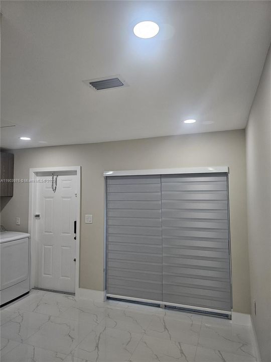 For Sale: $539,900 (3 beds, 2 baths, 1221 Square Feet)