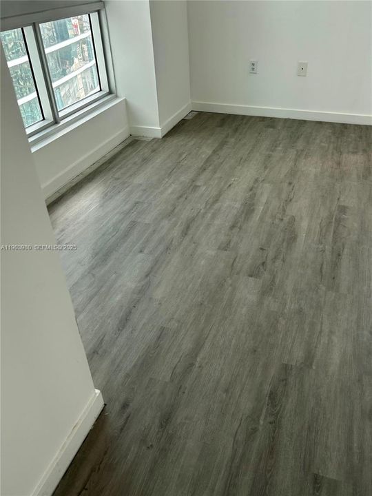 For Rent: $3,600 (2 beds, 2 baths, 1017 Square Feet)